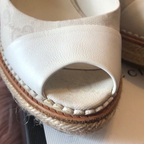 - Authentic Gucci Cream and Canvas Wedge Esp… - Picture 3 of 6